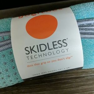 Yogitoes skidless towel